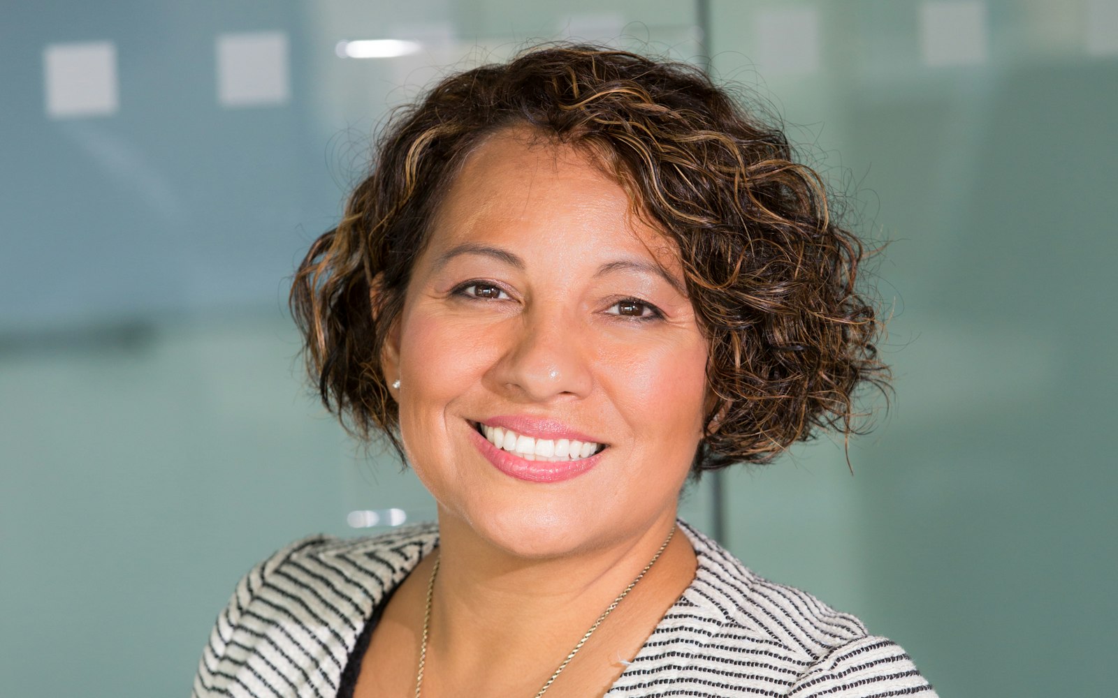 Dana Whitfield, guest on WP Taverm Jukebox